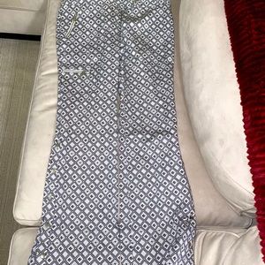 Ladies MICHAEL KORS black & white geo print pants; Sz: 10